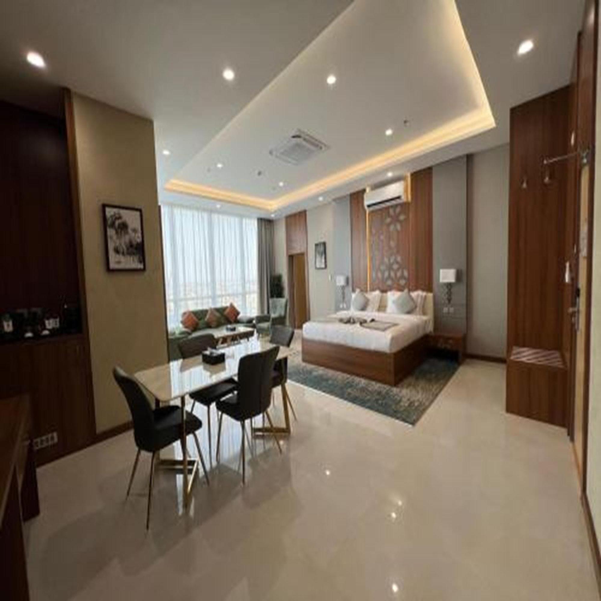 Dancenter Luxury Formerly Anan
